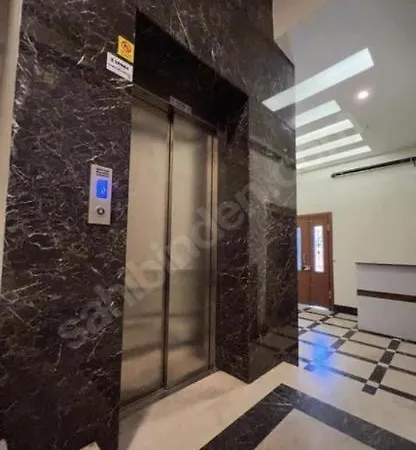 Sultan Selim Main Street 2+1 Full Furnished Flat 이스탄불